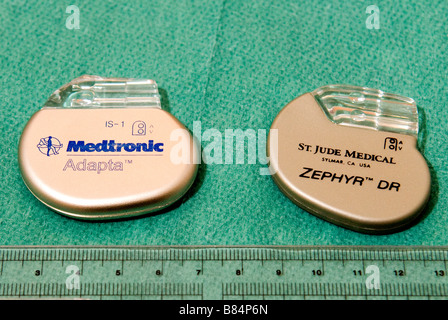 Pacemaker, due diversi modelli. Foto Stock