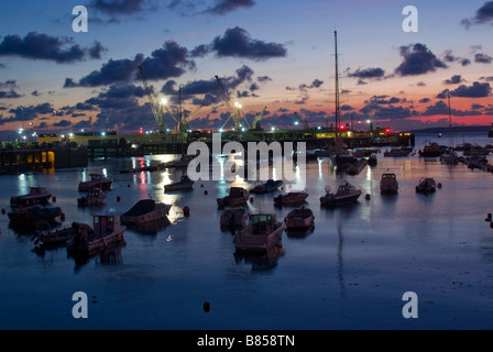 Sunrise over St Peter Port Harbour, Guernsey Foto Stock