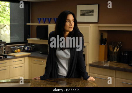 Normale Normale (2007) Canada Carrie-Anne Moss Direttore: Carl Bessai Foto Stock