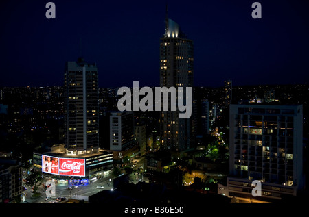 Affacciato sulla città di Sydney durante la notte, Australia Foto Stock