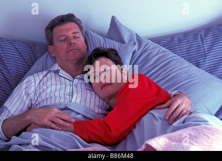 Coppia coppia sposata Sleeping Foto Stock