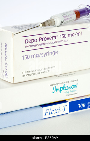 Depo-provera iniezione, un rame intra-dispositivo uterino, e un impianto di Implanon tutti usato a lungo termine per contraccezione femminile Foto Stock