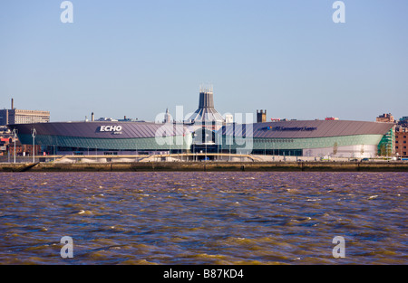 Liverpool Echo Arena' e dal Centro Congressi, Cattedrale Cattolica, Merseyside England Foto Stock