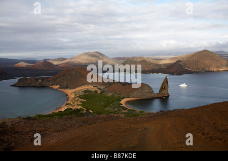 Paesaggio di Isla Bartolome, bellezza classica spot del Galapagos, Ecuador nel mese di settembre Foto Stock