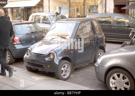 Cheeky prenatalizio parcheggio soluzione in Marylebone High Street, London, England, Regno Unito, Europa Foto Stock