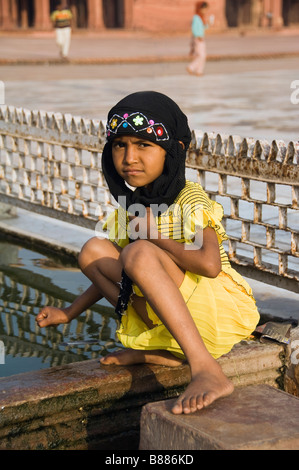 Jama Masjid Moschea Fatehpur Sikri ragazza indiana Foto Stock