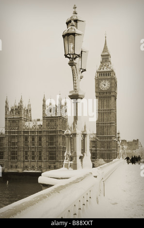 Big Ben in neve Foto Stock