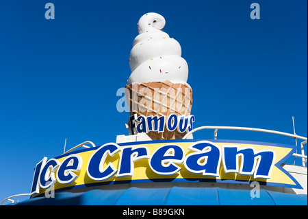 Gelateria al Wet'n Wild Water Park, International Drive, Orlando, Florida, Stati Uniti d'America Foto Stock