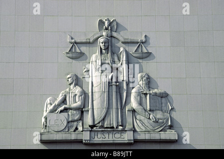 Signora giustizia sulle Courthouse esterno, Los Angeles, California Foto Stock