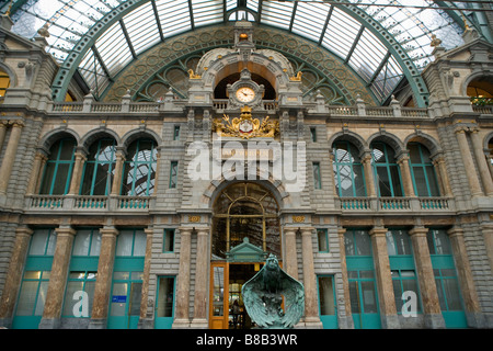 Belgio ,Fiandre, Stazione Centrale di Antwerp, Antwerpen Centraal Station Foto Stock