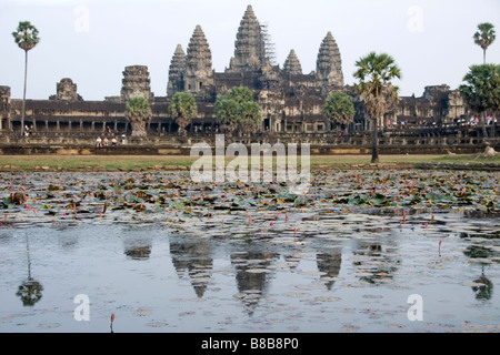 La riflessione di Angkor Wat Foto Stock