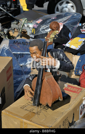 Incredibile e strana scultura in legno di afro-americano di musicista jazz Foto Stock