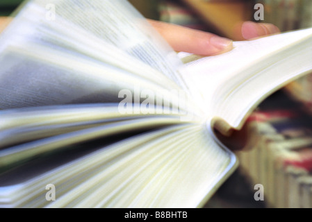 Immagine sfocata pagine libro Foto Stock