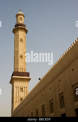 Dubai, UAE, minareto della Grande Moschea nel Bur Dubai Foto Stock