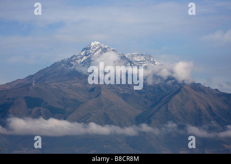 Vulcano Illiniza - Illiniza Sur (5,248 m) e Illiniza Norte (5,126 m), Ecuador America del Sud.70236 Ecuador Foto Stock