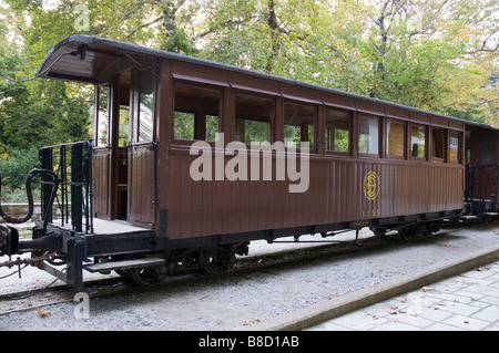 Il vecchio treno carro, conserve di linea nella Grecia centrale Foto Stock