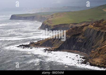 Un Jurassic Coast paesaggio guardando verso la costa del Dorset linea da St Aldhelm o St Alban la testa alle battute Kimmeridge. Foto Stock