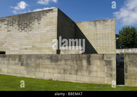 Parete posteriore del Centro Galego de Arte Contemporaneo (CGAC) in Santiago de Compostela. Di Alvaro Siza Vieira Foto Stock