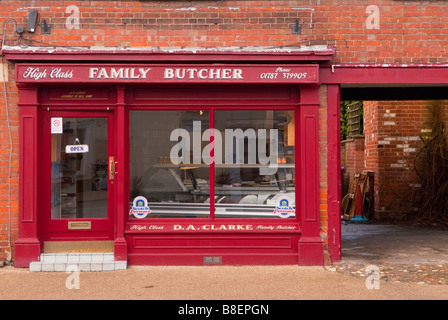 D.A.Clarke,alta classe famiglia Butcher Shop Negozio vendita carne e concessi in licenza a vendere il gioco in Long Melford,Suffolk, Regno Unito Foto Stock