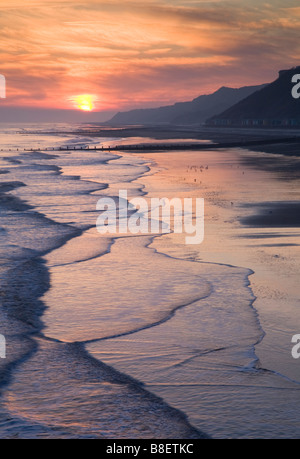 Cromer Beach dal molo di sunrise Foto Stock