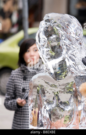 Mermaid, Bloor Toronto Yorkville IceFest a Toronto in Canada Foto Stock