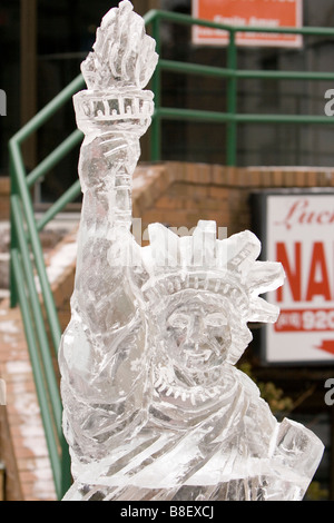 La Statua della Libertà. Toronto. Bloor Yorkville IceFest a Toronto in Canada Foto Stock