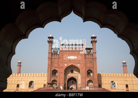 L'ingresso principale alla Moschea Badshahi a Lahore Punjab, Pakistan Foto Stock