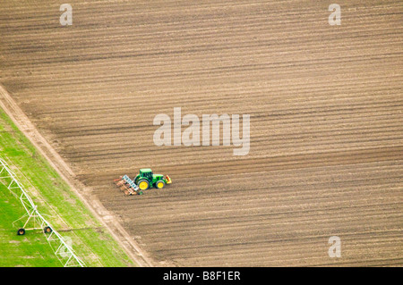 Israele Beit She una valle arato campo agricoltura vista in elevazione Foto Stock