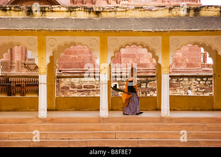 Donna indiana Jodhpur Rajasthan in India Foto Stock