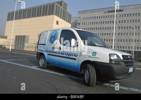 Experimental Fiat Doblò van alimentato da gas idrogeno Foto Stock