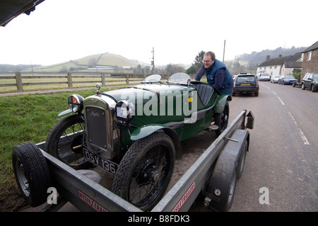 Exmoor VSCC prova della frangia 21 febbraio 2009 vetture assemblaggio all'Anchor Inn Exebridge prima di iniziare Foto Stock