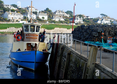 La duchessa di Cornovaglia traghetto a St Mawes, Cornwall, Inghilterra Foto Stock