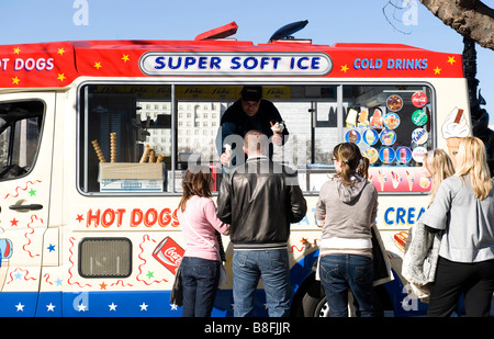 Ice Cream van, London, Regno Unito Foto Stock