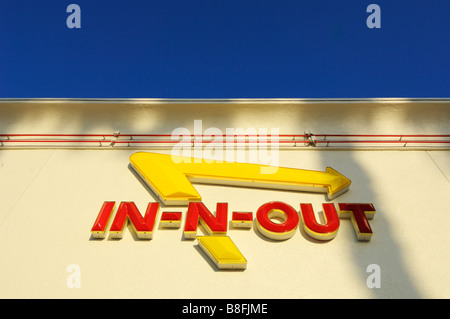 Famoso in-N-out Burger vicino all'aeroporto internazionale di Los Angeles (LAX), Winchester CA Foto Stock