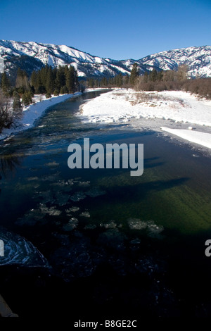 Il fiume Payette sud Forcella durante l inverno nella contea di Boise Idaho USA Foto Stock