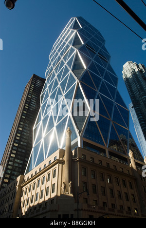 La Hearst Building a New York progettato dal famoso architetto britannico Lord Norman Foster Foto Stock