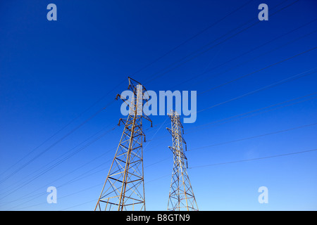 Elettrico/potenza torri di trasmissione Foto Stock