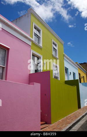 Colorate case dipinte lungo wale street bo-kaap Città del Capo SUD AFRICA Foto Stock