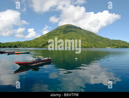 Gunung Api vulcano isole Banda Indonesia Foto Stock