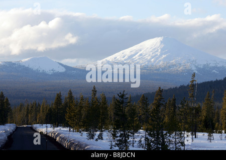 Vista sul paesaggio wintery del monte Hood in Oregon negli Stati Uniti Foto Stock