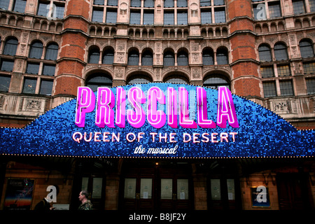 Nuovo musical Priscilla apre al Palace Theatre di Londra nel marzo 2009 Foto Stock