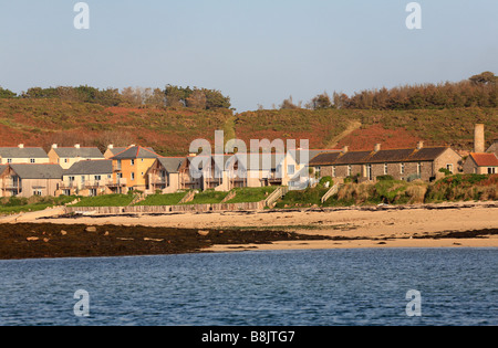 Vista dal mare di Flying Boat Club New Grimsby Tresco Isole Scilly Cornwall Regno Unito Foto Stock