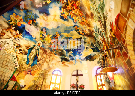 Illustrazione sul soffitto della chiesa del Sacro Cuore di Gesù nella città di fondo sull'isola dei Caraibi Saba nelle Antille olandesi Foto Stock