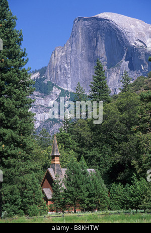 Elk274 1126v California il Parco Nazionale di Yosemite Yosemite Cappella con mezza cupola 1879 Foto Stock