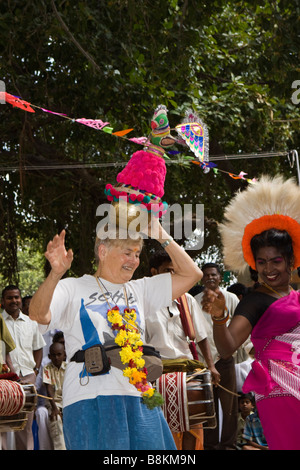 Colorato Costume donna, Carnevale, Mindelo, Sao Vicente - Capo Verde Foto  stock - Alamy