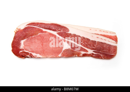 Rashers di bacon isolato su un bianco di sfondo per studio Foto Stock