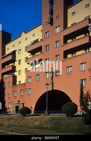 Karl Marx Hof o Karl-Marx-Hof (1930), Inizio Appartamenti modernista da Karl Ehn, Vienna, Austria Foto Stock