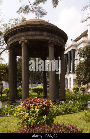 India Tamil Nadu Chennai Fort Saint George monumento classica al di fuori dell edificio segreteria Foto Stock