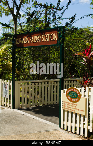 Ingresso a Kuranda stazione ferroviaria Foto Stock