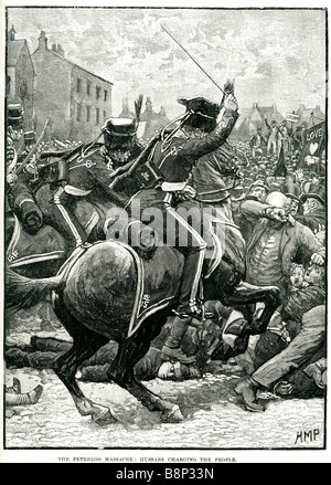 Massacro di peterloo ussari carica la gente di San Pietro campo Manchester Inghilterra 16 Agosto 1819 Foto Stock